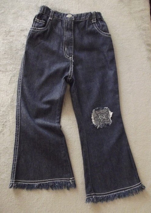 Sehr schöne Jeans mit weiterem Schlag 
