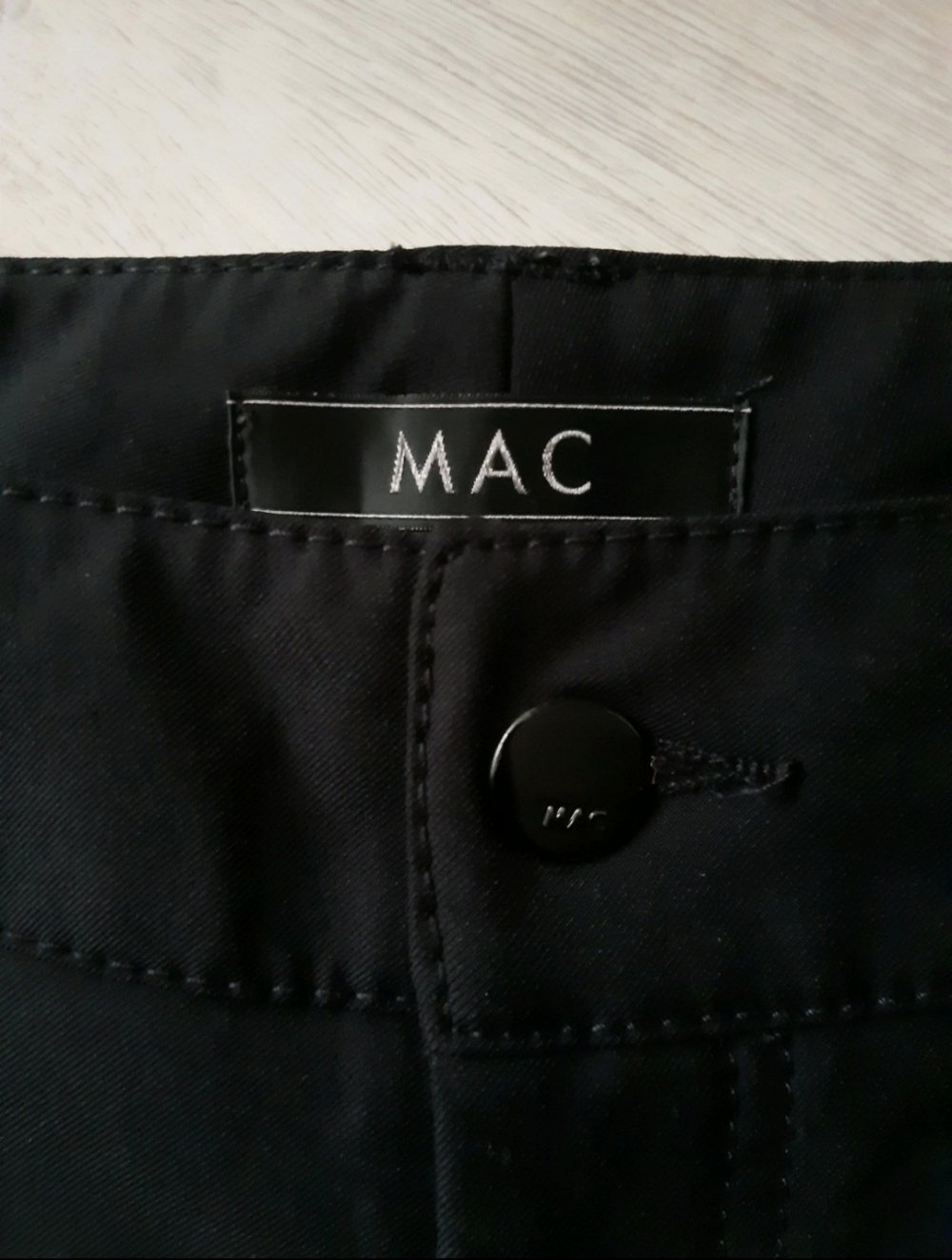 Hose von der Marke Mac 