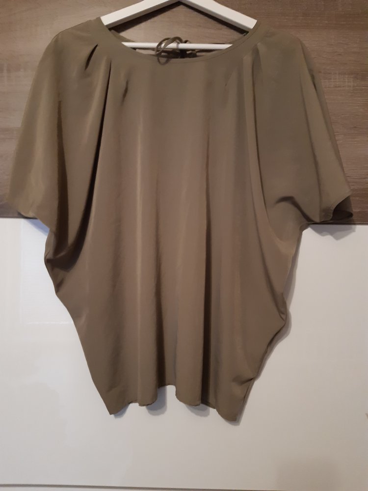 Kurzarmige Bluse 