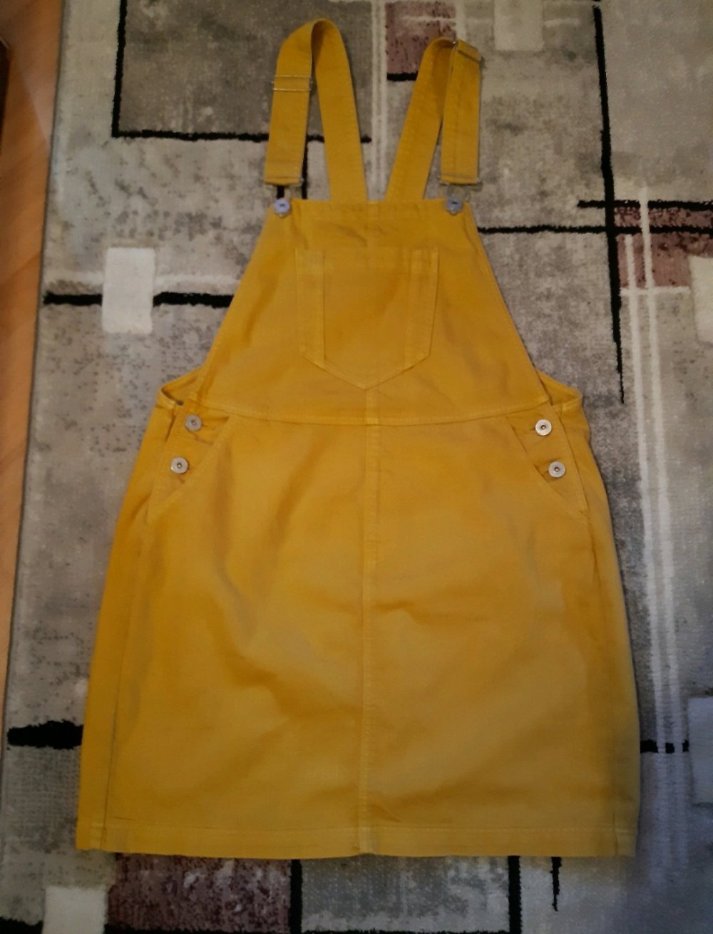 Latzhose 