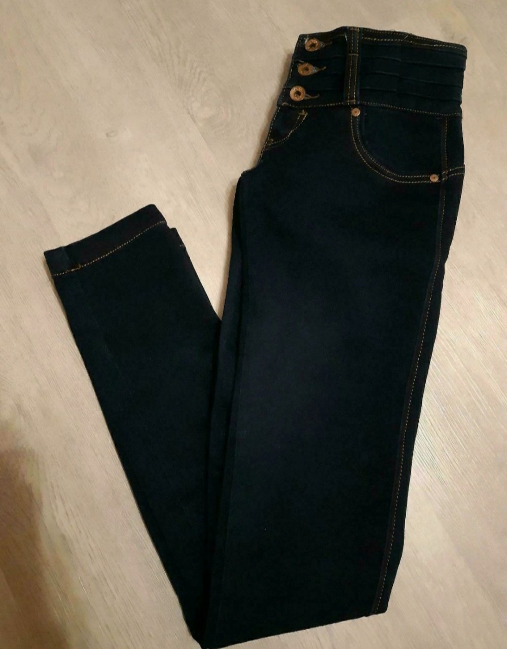 Blue Rags Hose 
