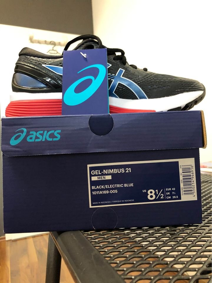 Neue ASICS - Gel Nimbus 21 (1011A169)