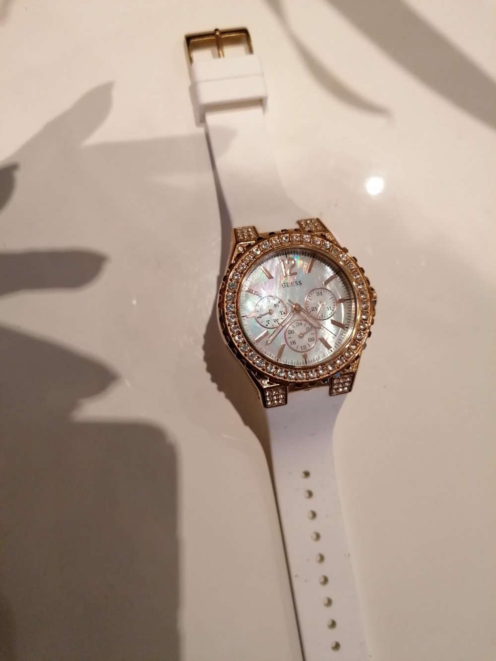 Damen Uhr von guess 