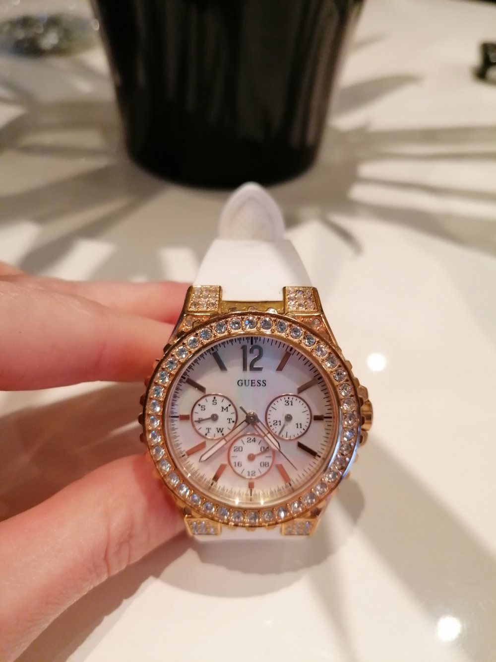 Damen Uhr von guess 