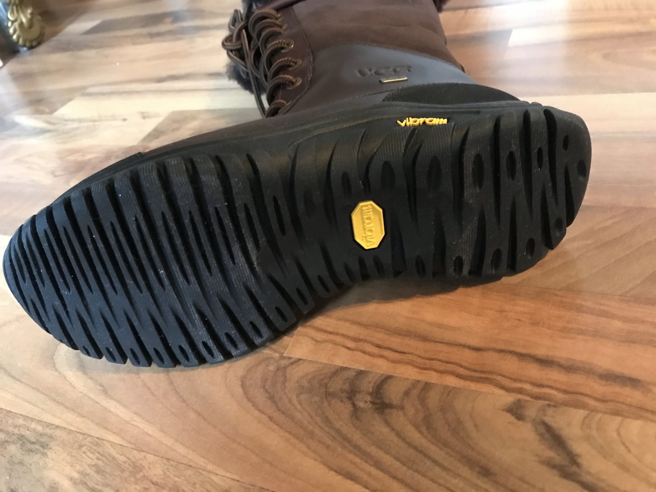 Schnürstiefel