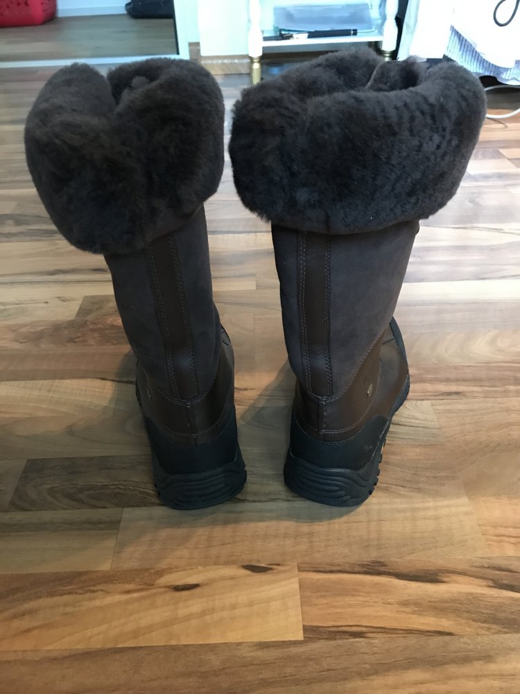 Schnürstiefel