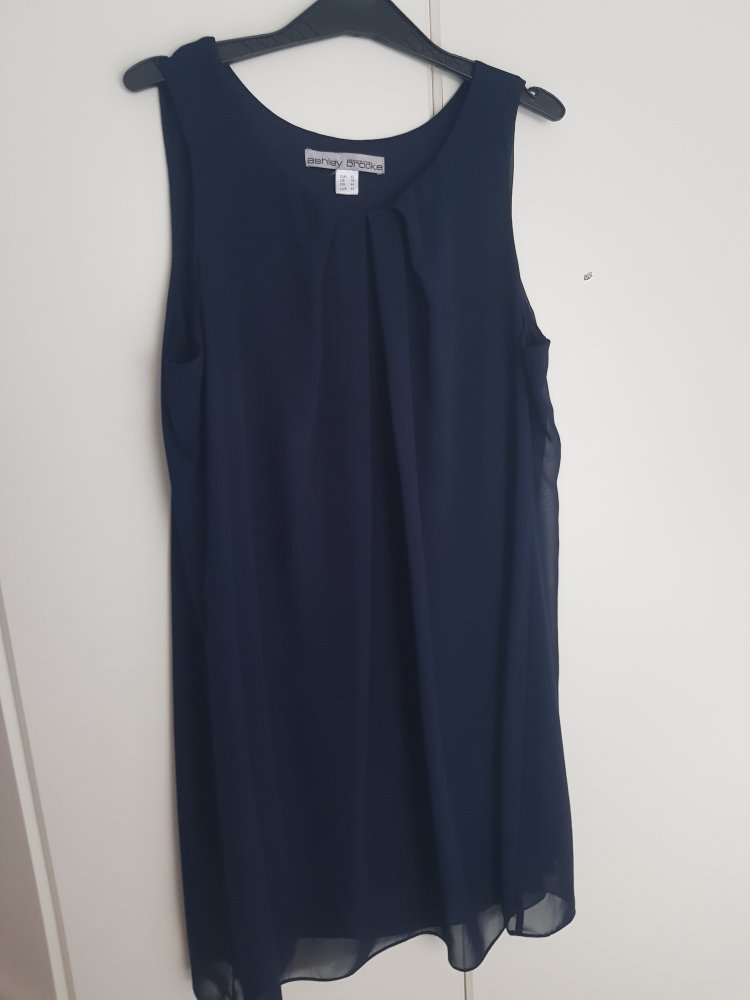 Blaues Kleid von Ashley Brooke 