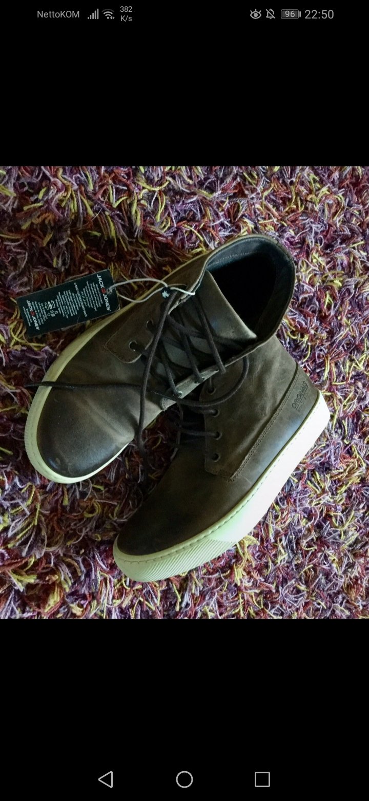 Braune Lederschuhe 