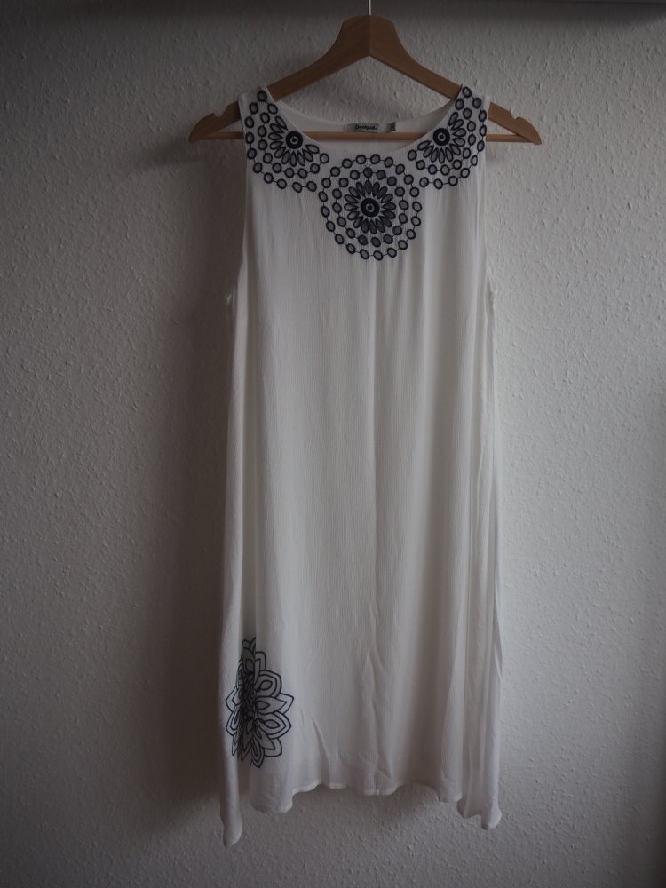 Luftiges Kleid