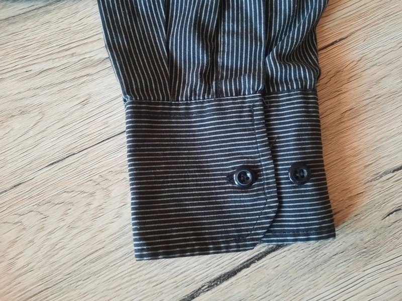 Herren Hemd gestreift schwarz/weiß bedruckt Gr. M