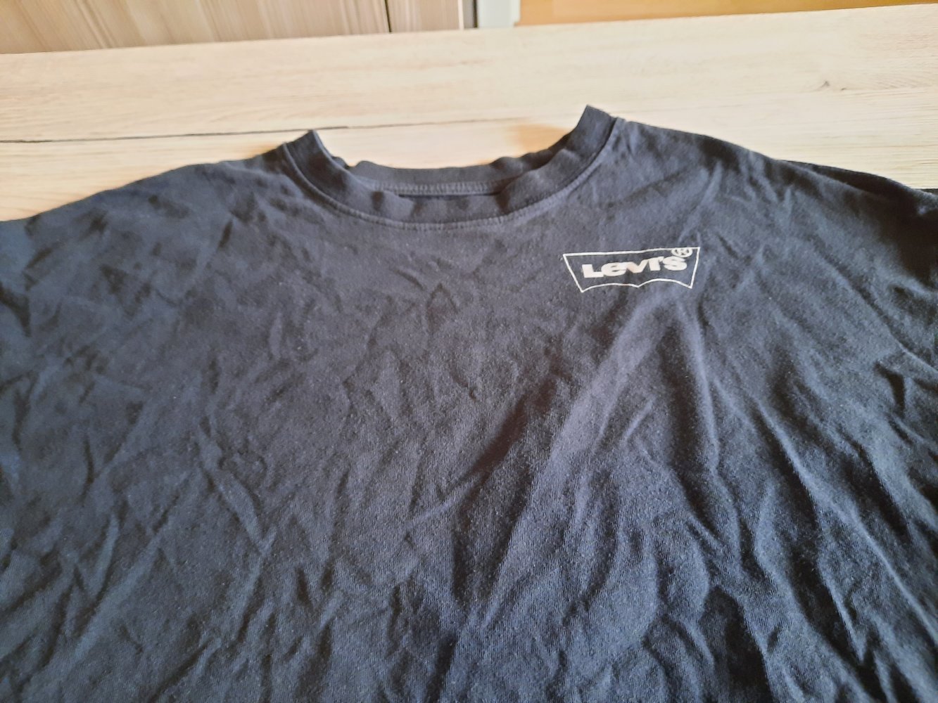 Bauchfreier Damen Pullover von Levis