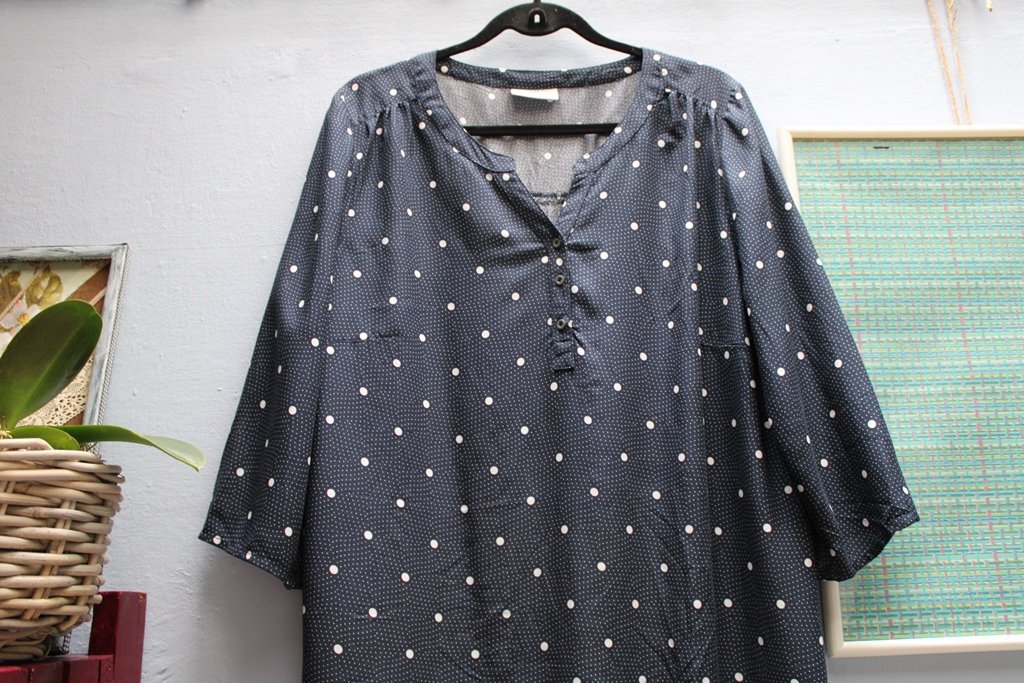 Leichtes lockeres Sommer Kleid aus Viskose. Gr.40-42 Gina Benotti