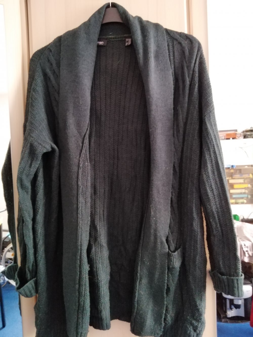 Schöne Strickjacke Gr.48/50