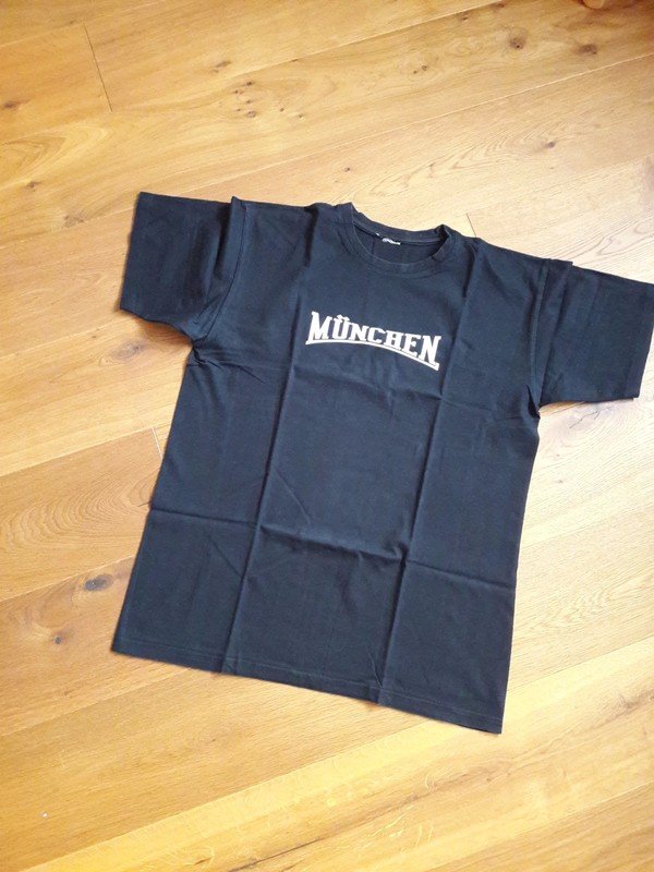 schwarzes T-Shirt München FCB Südkurve 