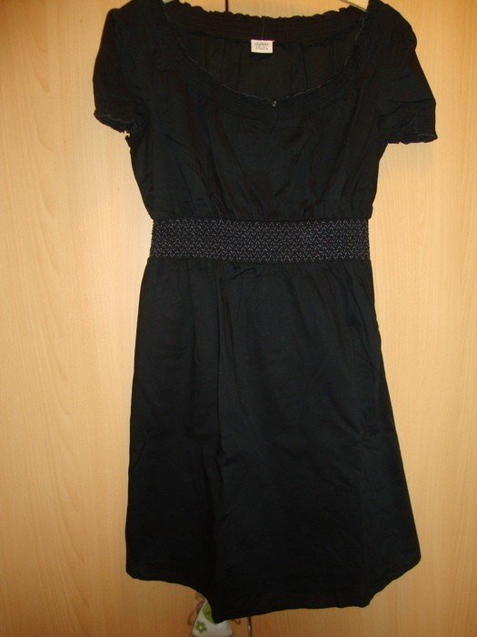 schwarzes Sommerkleid von Esprit