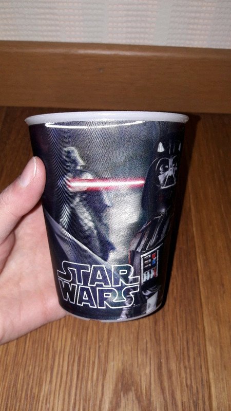 StarWars Plastik Sammelbecher mit 3D-Effekt
