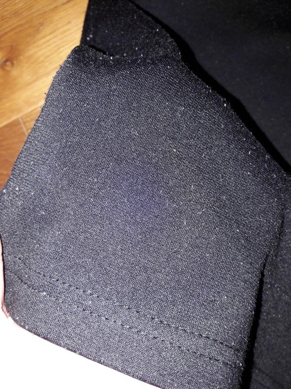 Schwarzer Sweat Mini-Rock von 3Suisses
