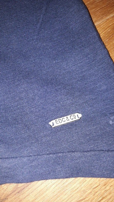 dunkelblaues Basic T-Shirt von EDC Esprit