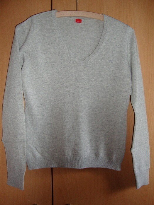 Graumelierter Pulli mit V-Ausschnitt von Esprit Strickpullover