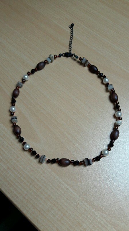 Halskette mit Perlen und Holzperlen Handmade Boho Ethno