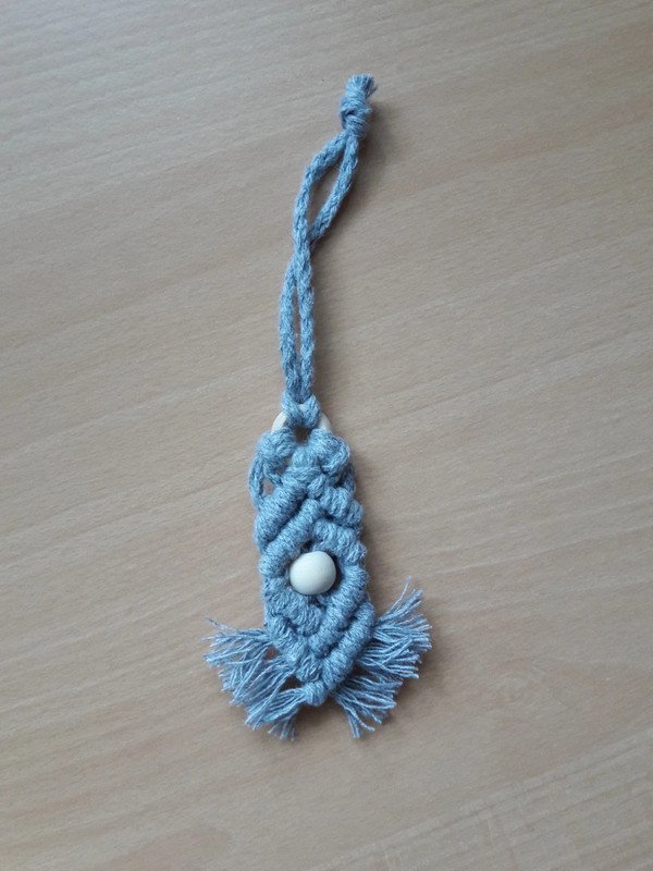 Makramee Schlüsselanhänger hellgrau handmade