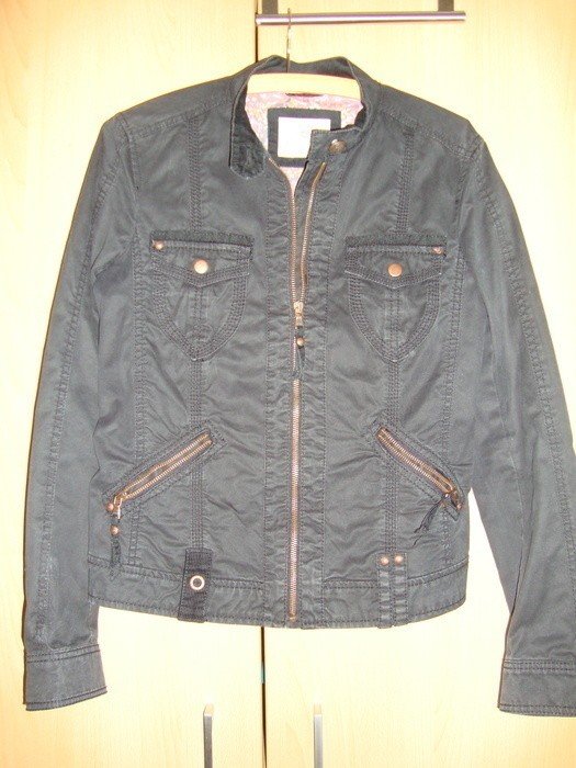 Sommerjacke in schwarz von Esprit Übergangsjacke, Bikerjacke