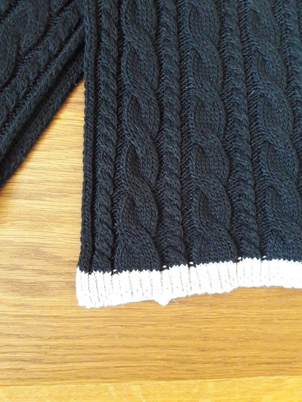 Strickschal Zopfmuster schwarz von Bugatti