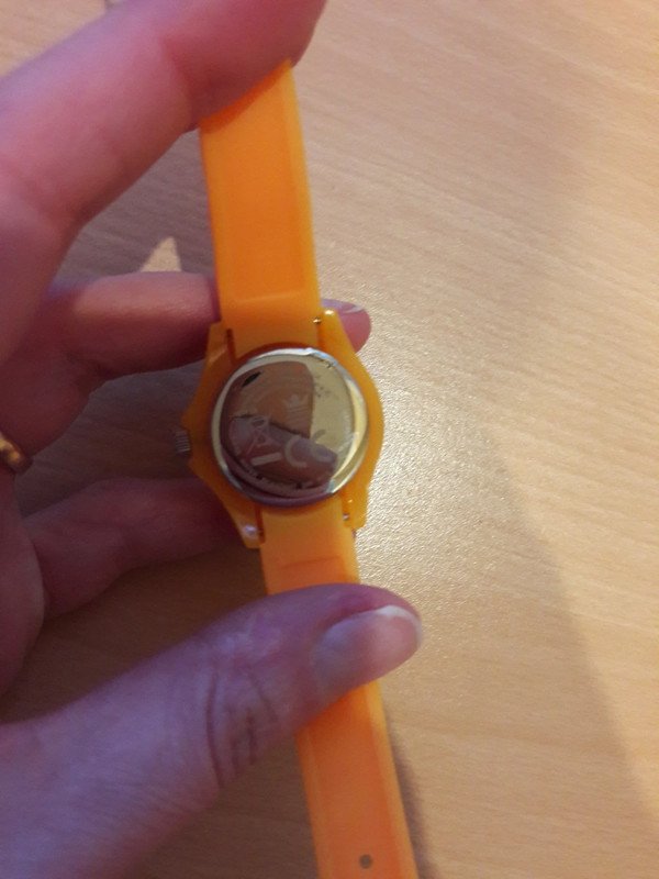 Armbanduhr orange mit Silikon-Armband