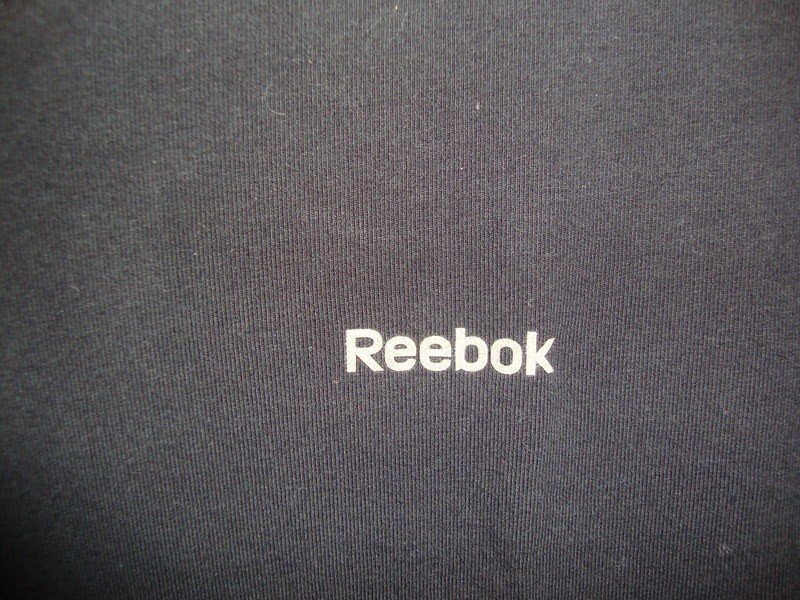 Schwarzes T-Shirt von Reebok
