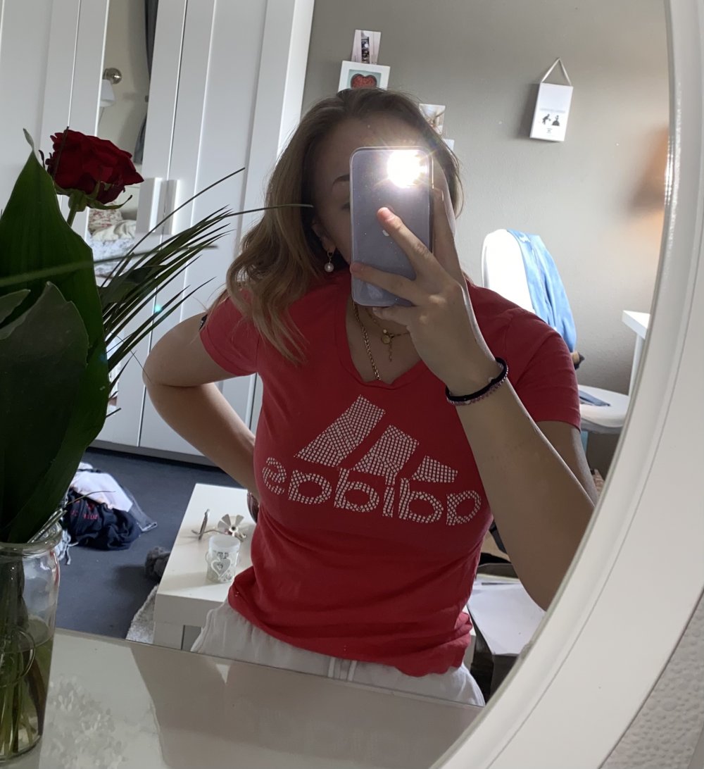 Adidas T-Shirt