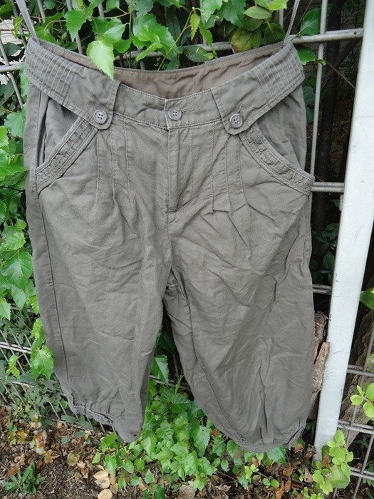 Knielanger Hose