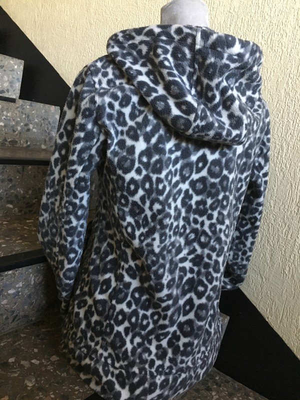 Fleecejacke mit Leopardenmuster