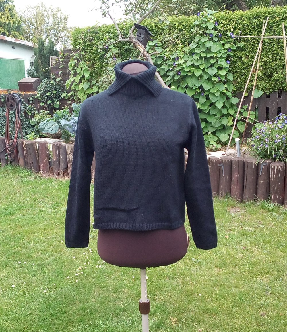 Pullover Triangle