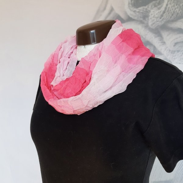 LOOP in Rosa und Weiß