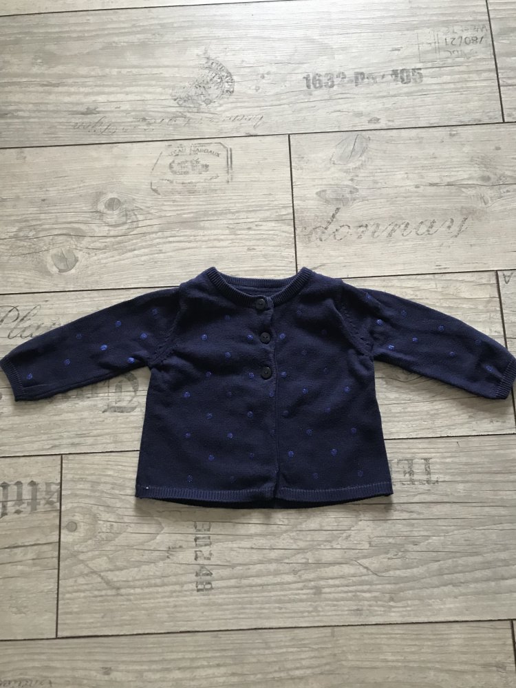 Strickjacke mit Punkten Gr. 62/68