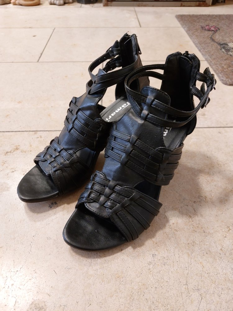TAMARIS Sandale schwarz Gr. 38