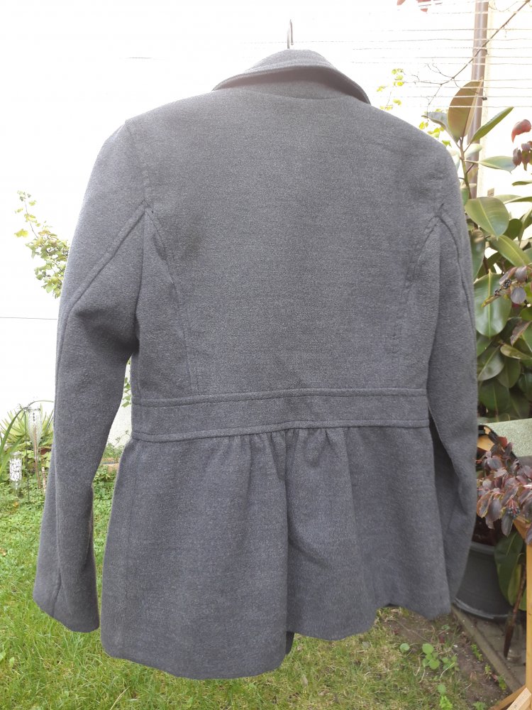 Jacke für Herbst/Winter Gr. 40 dunkelgrau getragen - TOP-Zustand