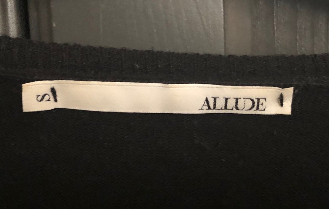 Süße, leichte Strickjacke für den Frühling von Allude! Neuwertig!