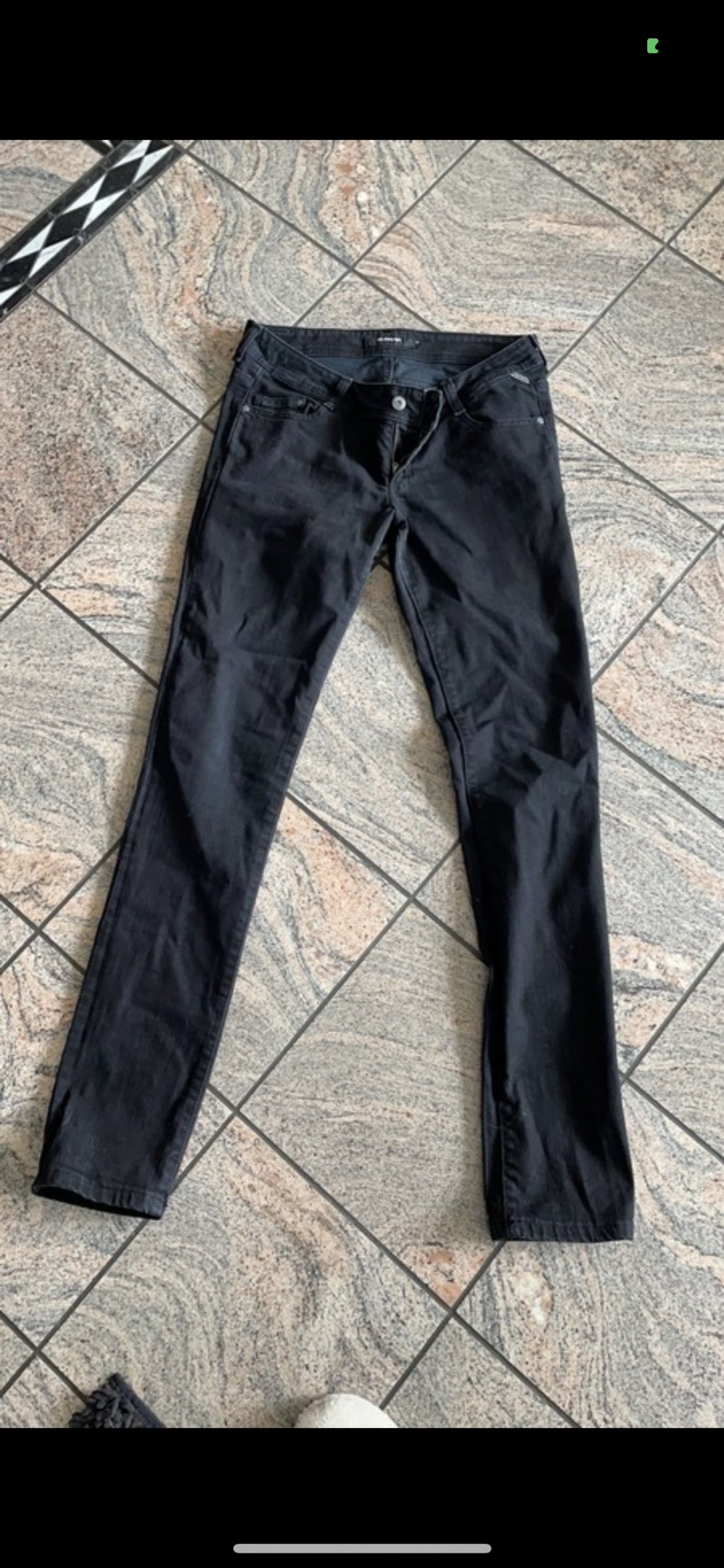 Schwarze Jeans 