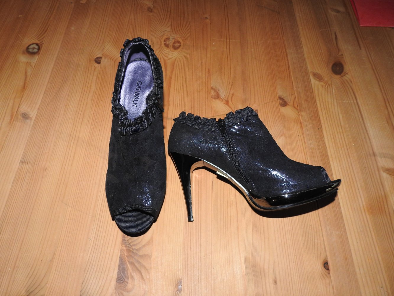 schwarze Pumps, Catwalk, Gr. 39, neu und ungetragen 