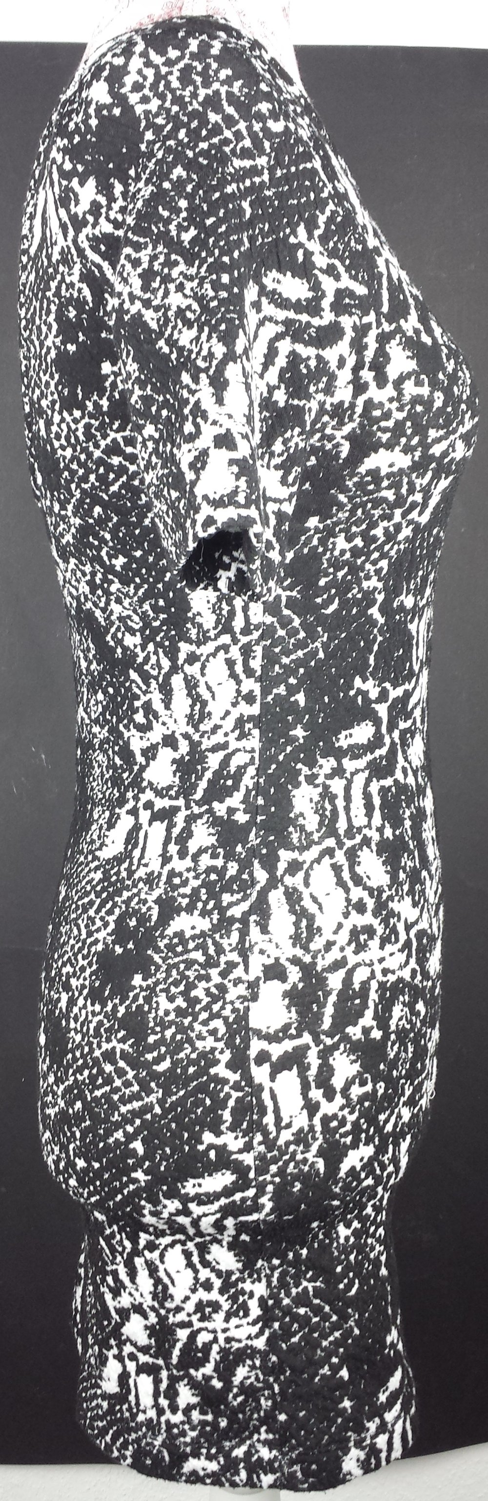 Sommerkleid Größe Gr 36 schwarz weiß kurze Ärmel Kleid Kurz Rückenausschnitt Rücken Muster