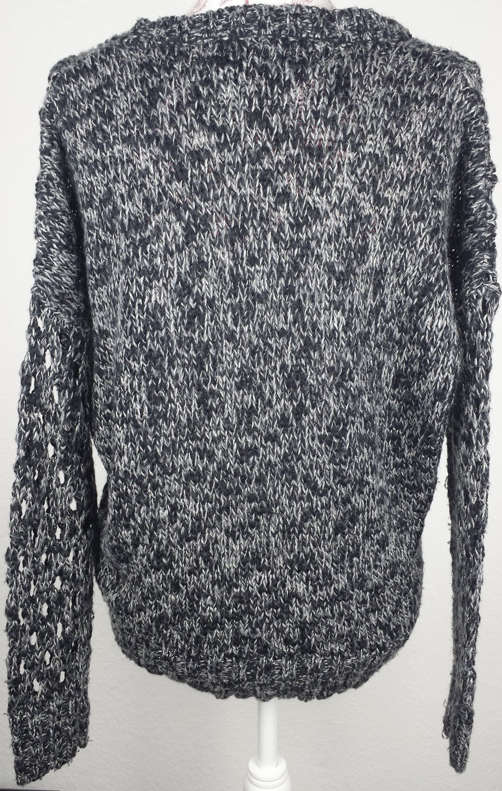 Pullover Größe Gr 38 schwarz-weiß grau Damenkleidung Pulli Winter schwarz weiß grau Cut-outs Frühling Herbst