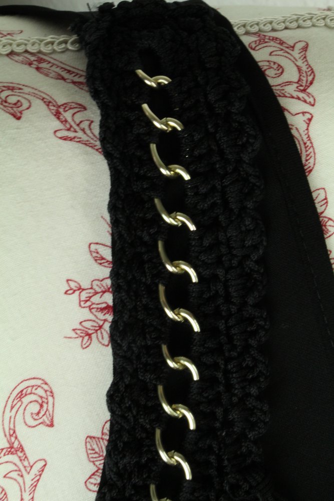 Damenbluse Bluse Größe Gr 38 40 schwarz-gold Kette Oberteil Büro Kostüm 