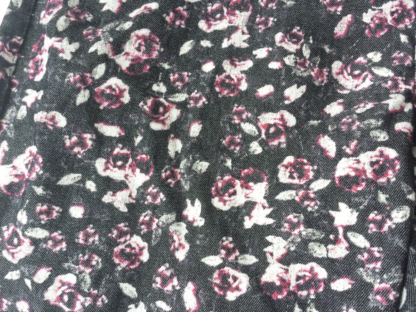 Damenhose Jeans Hose Damen Größe Gr 38 H&M Blumenmuster Muster Blume Rose Damenkleidung schwarz 