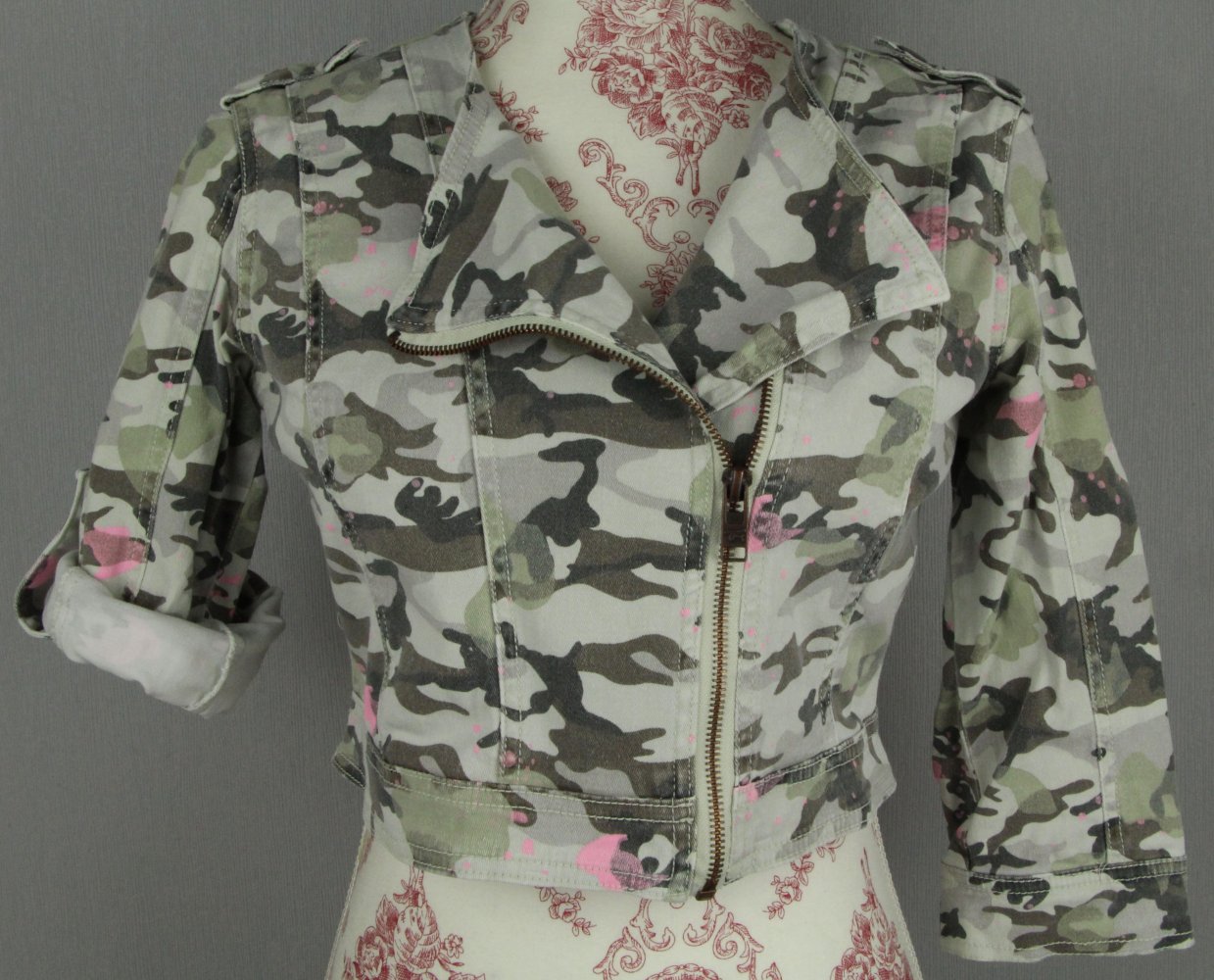 Kurzjacke Jacke kurz Camouflage Camo Tarnfarben grün pink Jeansjacke Jeans denim Denimjacke Gr 36