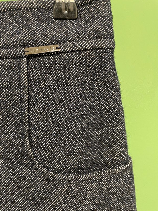 TED BAKER Front Button Minirock