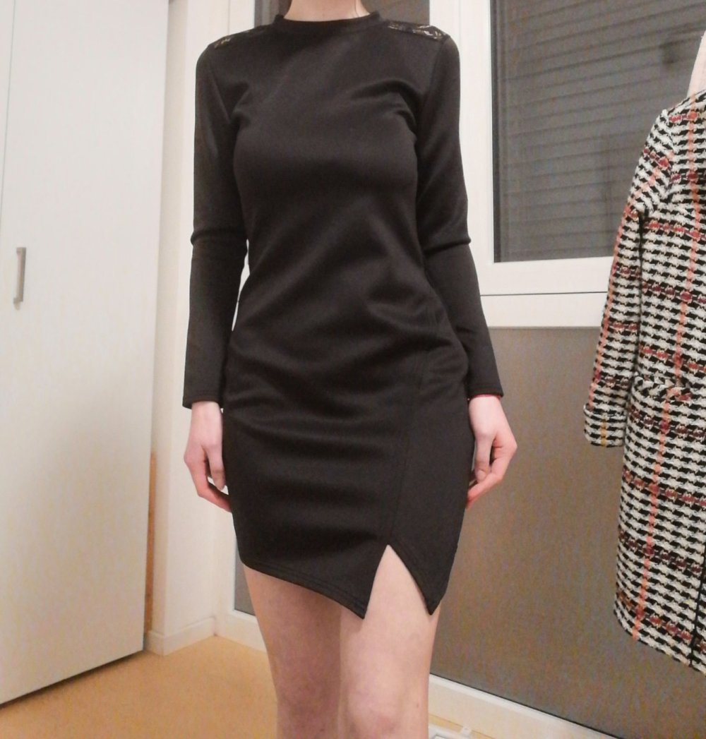 Spitzkleid