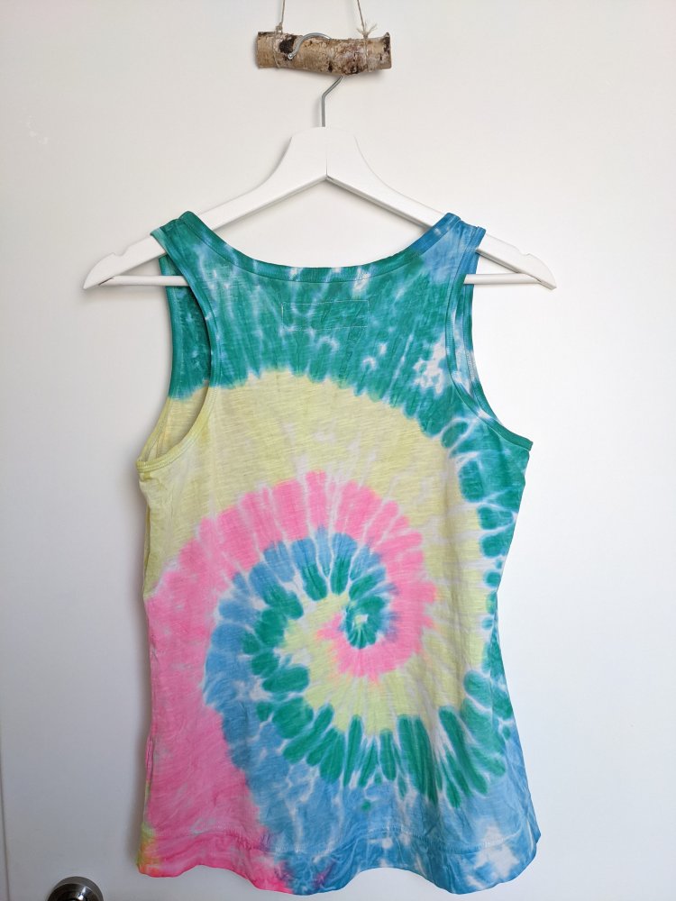 Cooles Batik-Sommershirt von Superdry