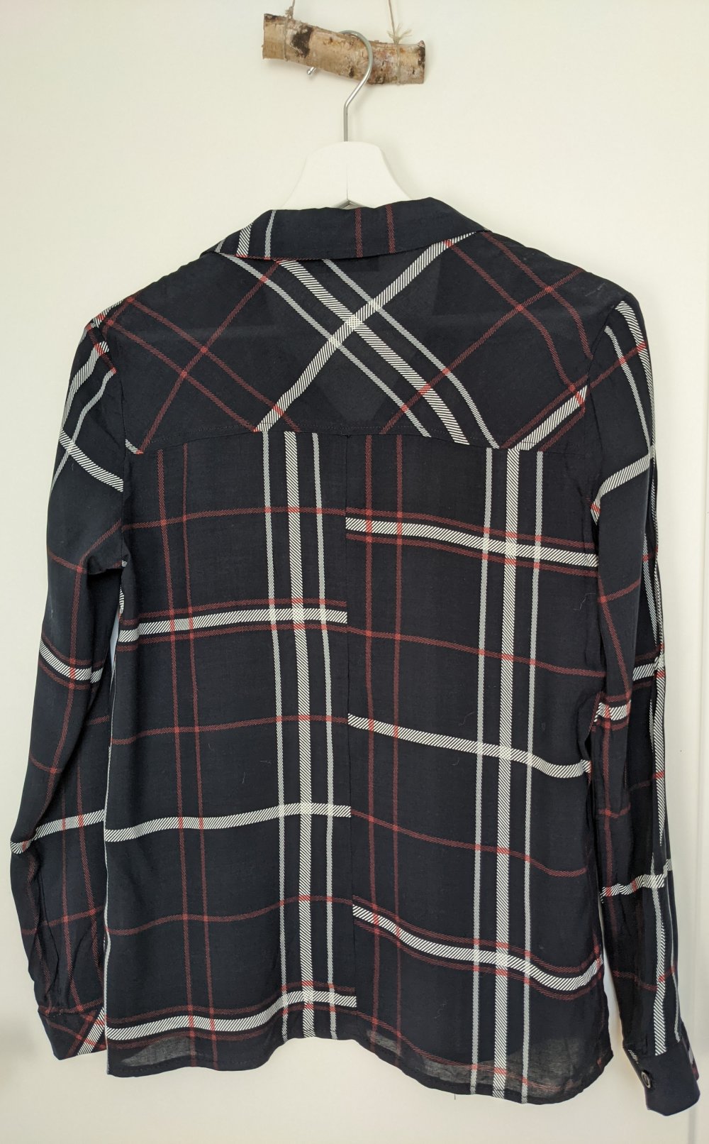 Skandinavische Karobluse