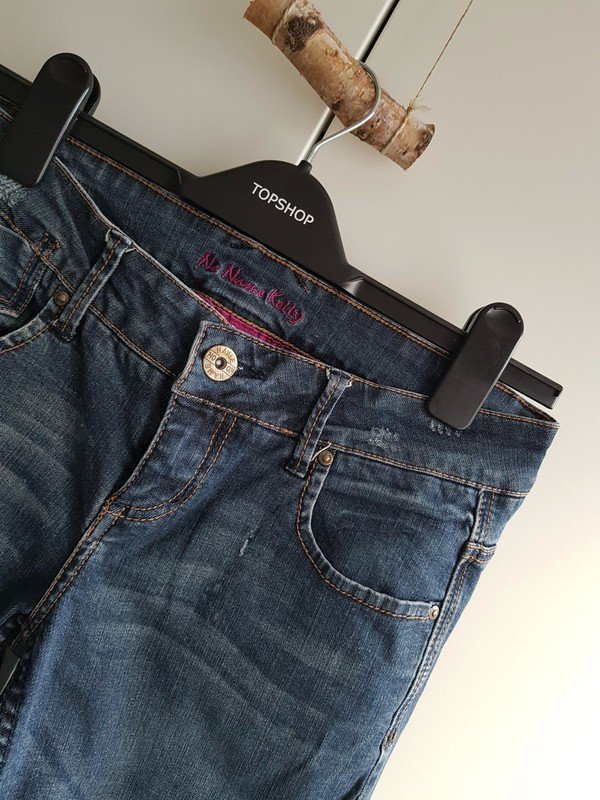 Jeans im Used-Look von NoName